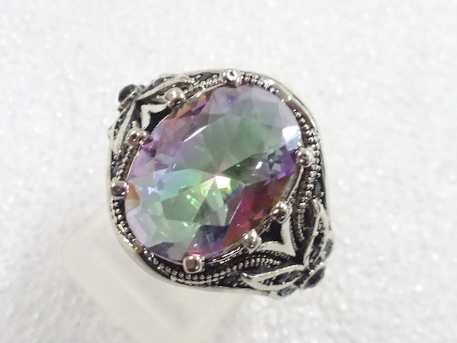 JAPANESE KIMONO / ANTIQUE COLORED STONE RING (SIZE 14.5)